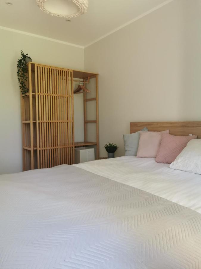 Albatross Getaway By The Sea, Spa And Forest With A Terrace Ķesterciems Buitenkant foto